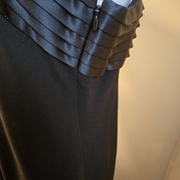 LAUREN Ralph Lauren Black evening Dress Size 12 - Picture 5 of 15